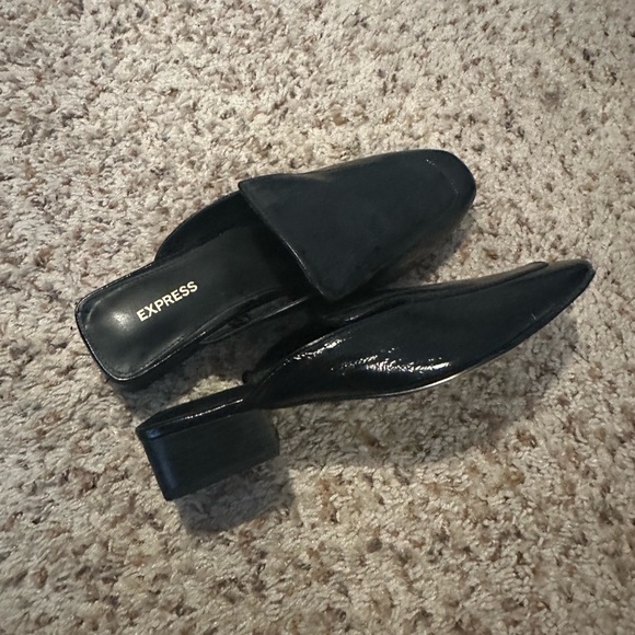 Express Black Loafers - Size 7.5 - Picture 2 of 4